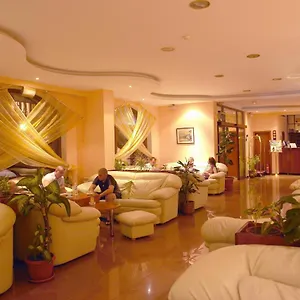 3* מלון Elegant